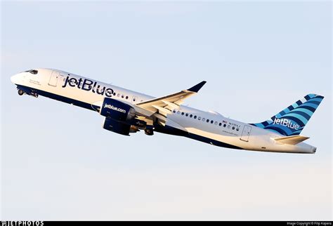 N3104J Airbus A220 371 JetBlue Airways Filip Kapera JetPhotos