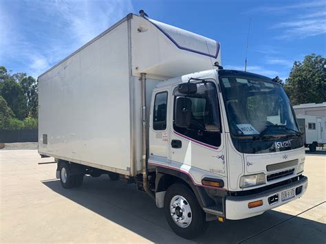 2006 ISUZU FRR525 MANUAL PANTECH TRUCK JTFD5179062 JUST TRUCKS