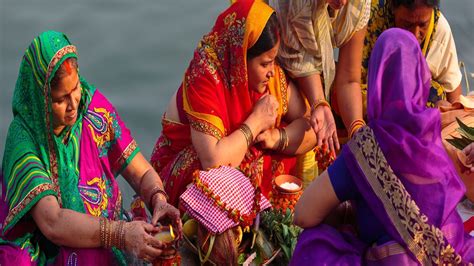 Chhath Puja Aarti छठ पूजा में पढ़ें छठी मैय्या की आरती मिलेगा संतान सुख Read Chhath Puja