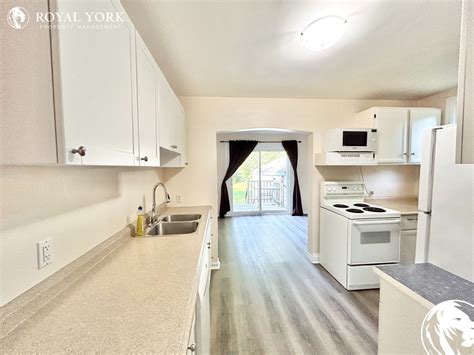 1 Rogers Road, Brampton, Ontario L6X 1L7 - Royal York Property Management