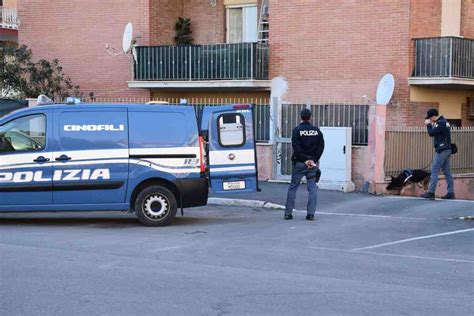 Ostia Spaccio Rapina E Resistenza A Pubblico Ufficiale Arresti