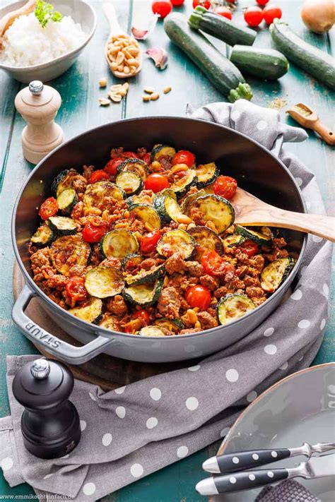 Zucchini Pfanne Mit Hackfleisch Emmikochteinfach