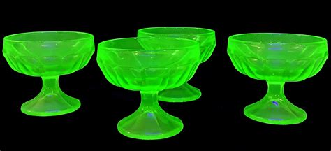 Lot 4 Vintage Uranium Glass Dessert Cups