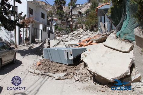 Casi Hect Reas De Derrumbes En Camino Verde Tijuana Va En Aumento