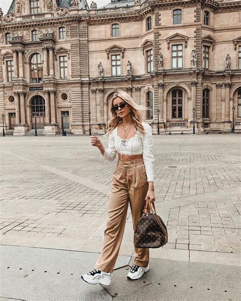 15 Outfits That Prove You Need To Buy A Pair Of Beige Pants Beige