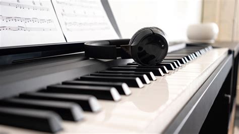 How To Use Headphones With A Digital Piano Robots Net