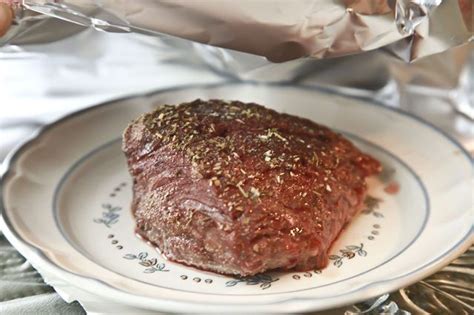 How To Roast A Beef Tenderloin In The Oven Livestrong