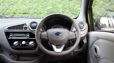 Datsun Redigo 2016 Std Interior Car Photos Overdrive