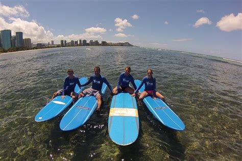 2024 Clases De Surf En Oahu Clase Y Equipo En La Playa Ala Moana Con