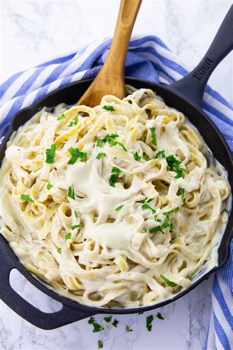 Vegan Alfredo Sauce - Vegan Heaven