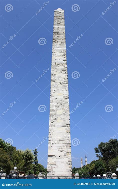 Obelisco Emparedado En Estambul Foto De Archivo Imagen De Emparedado