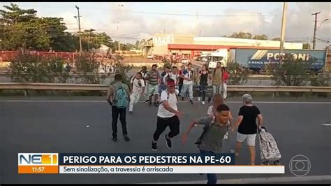 Vídeo Pedestres se arriscam em travessia na PE 60 no Cabo de Santo