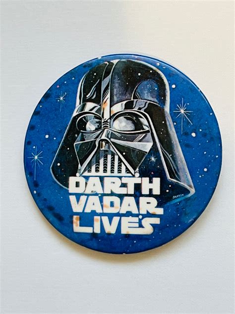 Star Wars Rare Darth Vader Lives 3x3 Button 1981