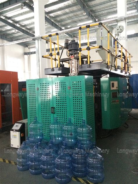 Automatic Plastic Bottle Blowing Molding Machine Produce Drink Water Pc