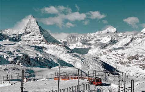 Ski Holidays In Switzerland: How To Pick The Ideal Mountain Resort