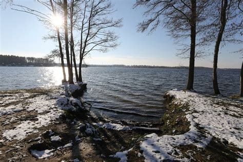 Jezioro Pławniowickie w zimowej szacie zachwyca Zobaczcie zdjęcia