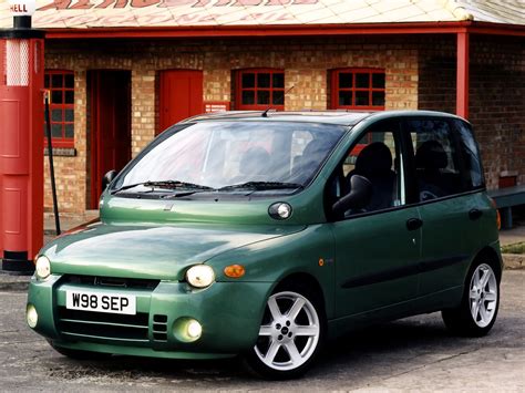 Fiat Multipla I Would LOVE To Hit This Car With A Hammer Several