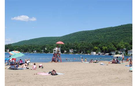 Lake George (Million Dollar) Beach in Lake George, NY: Swimming, Boating & Picnicking | Lake ...