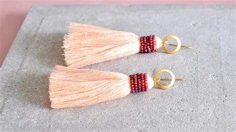 Comment R Aliser Des Boucles D Oreilles Pompons Youtube