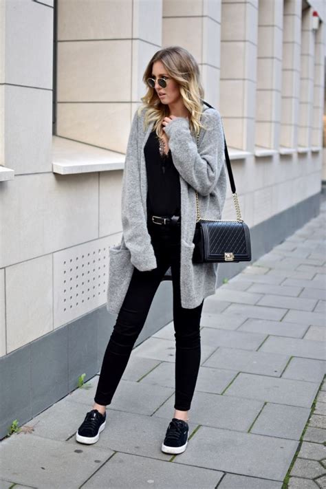 Basics Grauer Oversize Cardigan Outfit Strickjacken Outfit Graue