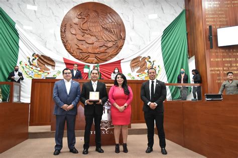 OTORGA LA LXIV LEGISLATURA PREMIO MIGUEL N LIRA A JOSÉ FABIÁN