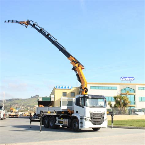 Allestimento Gru Effer S Jib S Su Un Iveco Magirus Soltec Group