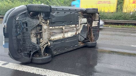 A7 Auto überschlägt Sich Auf Autobahn Bei Hann Münden In Richtung Kassel