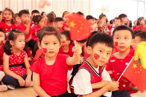 幼儿园 70周年华诞献礼：祖国祖国我们爱你 温州森马协和国际学校