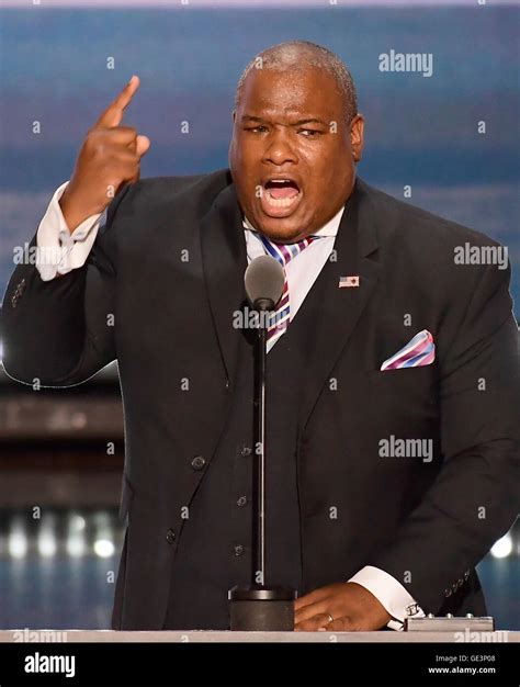 Pastor Mark Burns Hi Res Stock Photography And Images Alamy