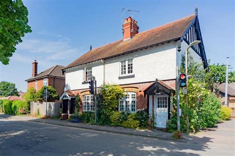 Brooke Road Oakham Rutland 3 Bed Semi Detached House For Sale £300 000