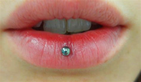 Tipos De Piercing En El Labio Article Labios Tatuados Letra