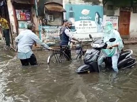 Waterlogging In Lower Settlements Due To One Hour Of Rain Water