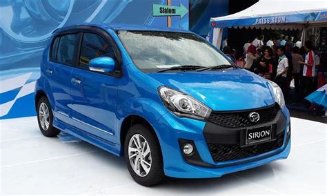 Harga Daihatsu Sirion Sport Beda Rp8 5 Juta Dengan Versi Standar