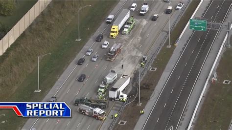 I 75 Crash Involving Jackknifed Tractor Trailer Blocks Lanes For Hours