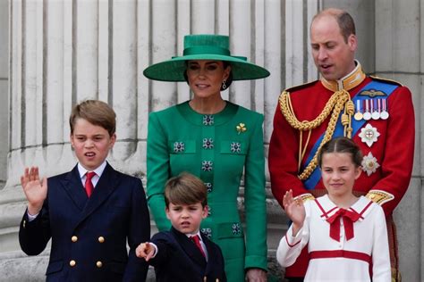 En Fotos El Primer Desfile Trooping The Colour Del Rey Carlos III