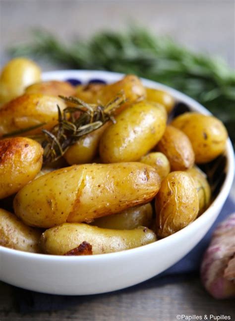 Pommes de terre confites à lail et au romarin