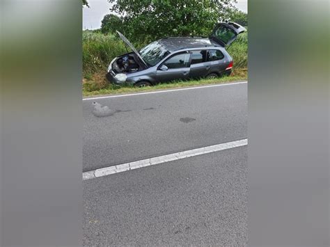 Unfall Bei Grafhorst Auto Landet Im Stra Engraben