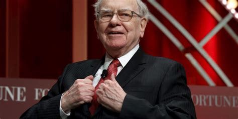 La Berkshire Hathaway Di Warren Buffett Vende Il 13 Delle Azioni Apple