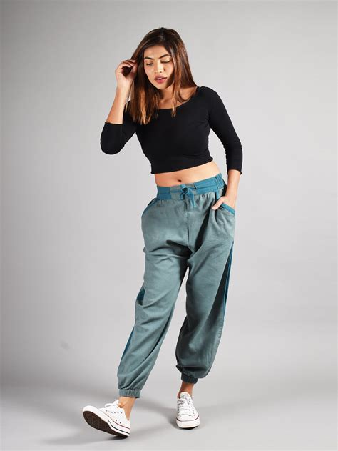 What To Wear With Joggers For Women Bombay Trooper