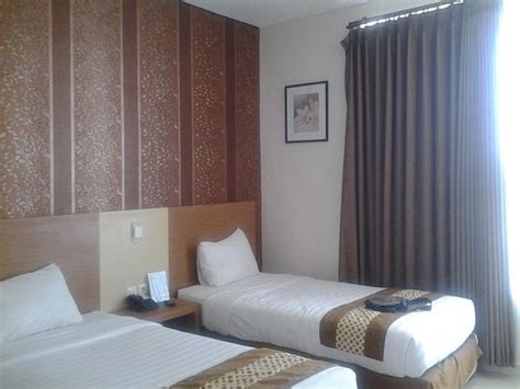 TOWNHOUSE OAK SERIES STYLE HOTEL CEMPAKA HILL - Reviews (Jember ...