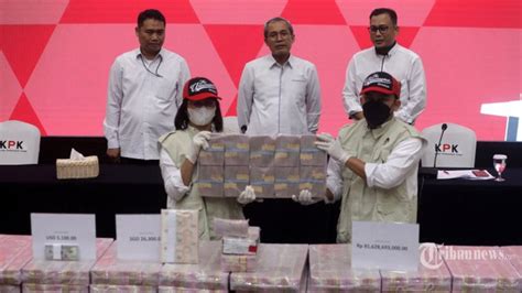 Kronologi Temuan Anggaran Makan Lukas Enembe Rp 1 Miliar Sehari Oleh