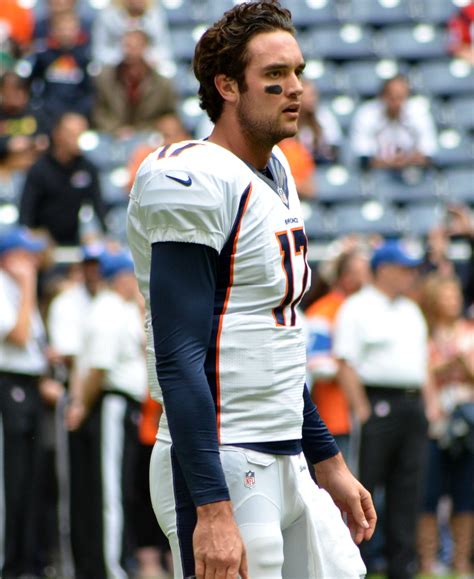 The 30 Tallest NFL Quarterbacks Of All Time Ranked