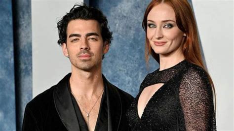 Sophie Turner E Joe Jonas Anunciam O Fim Do Casamento