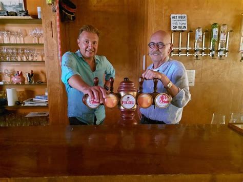 Tom Sintobin Van Caf De Koornmarkt Neemt Kaffee Lagaar Over Van Paul