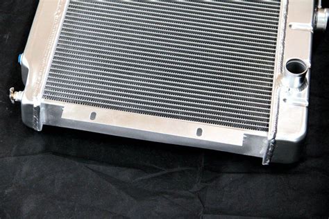 KKS 3 ROW ALUMINUM RADIATOR FIT 1972 1986 JEEP CJ5 CJ6 CJ7 CJ SERIES