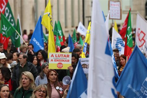 Professores Iniciam Nesta Quarta Feira Greve Ao Ltimo Tempo De Aulas