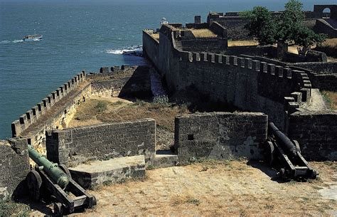 Fort Of Moti Daman in Devka, Damanjodi | ID: 7033330948