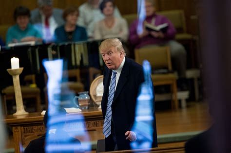 In Iowa Trump Tries Out Some Old Fashioned Campaigning The