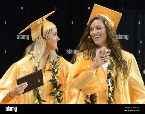 Twin Sisters Andrea Left And Jenna Bilgrien 17 Of Algonquin