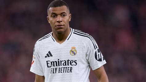 Succession de Mbappé Le PSG a fait une erreur fatale Le10sport